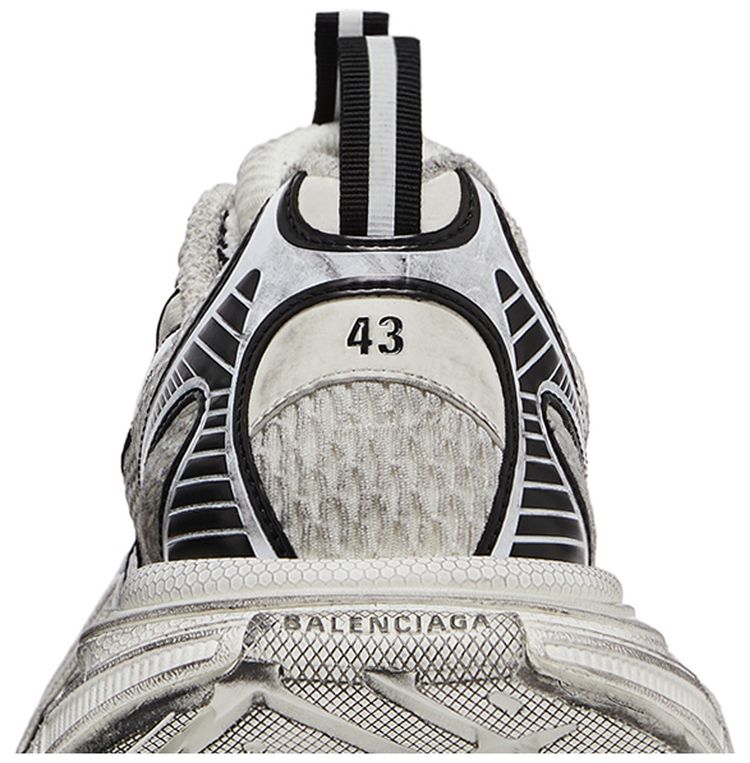Balenciaga 3XL Sneaker Worn Out   White Black