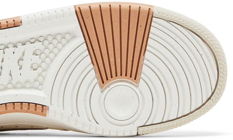 Nike Wmns Gamma Force Sail Bronzine