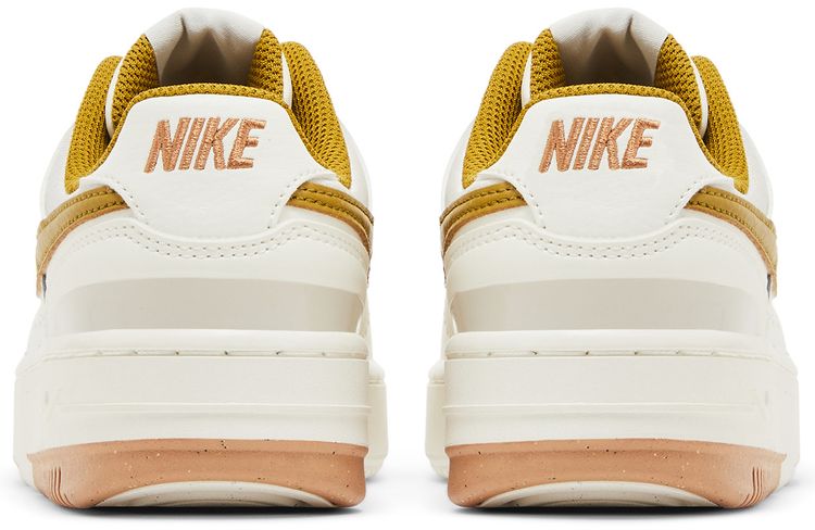 Nike Wmns Gamma Force Sail Bronzine