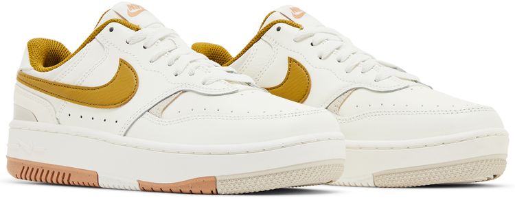 Nike Wmns Gamma Force Sail Bronzine