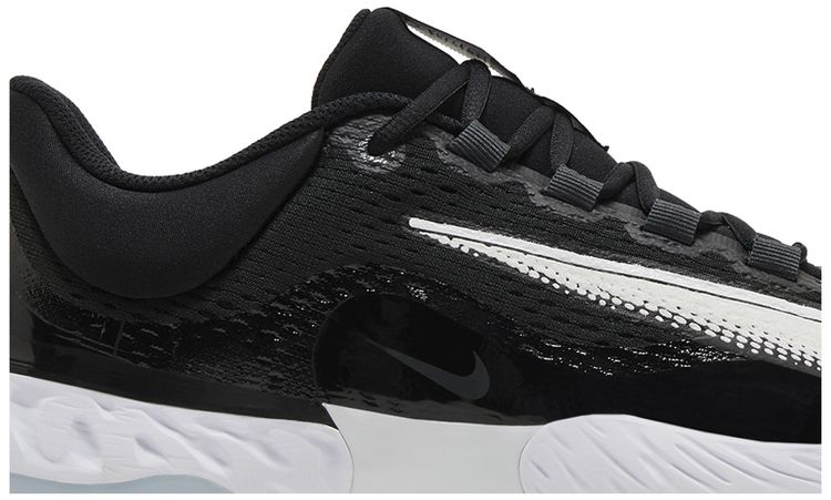 Nike Alpha Huarache Elite 4 Low Black White