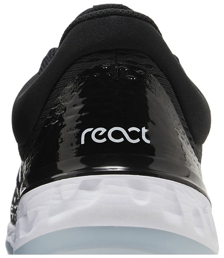 Nike Alpha Huarache Elite 4 Low Black White