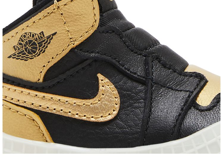 Air Jordan 1 Retro High OG CB Black Gold
