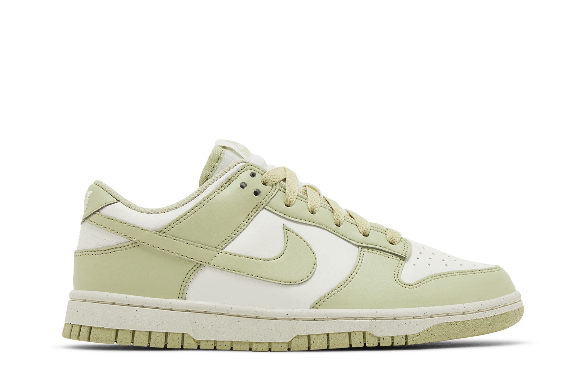 【NIKE】★送料・関税込 HF5384-300 W DUNK LOW NEXT NATURE ED Buy Wmns Dunk Low Next Nature 'Olive Aura' - HF5384 300 | GOAT