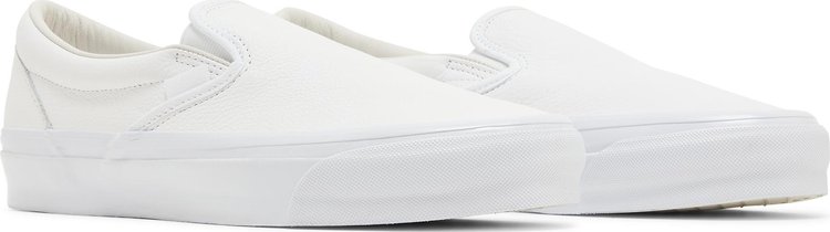 Premium Slip On 98 White