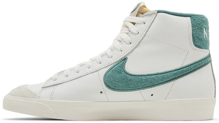 Nike Blazer Mid 77 Premium Resort  Sport