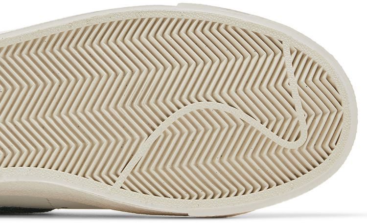 Nike Blazer Mid 77 Premium Resort  Sport