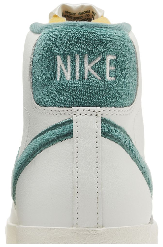 Nike Blazer Mid 77 Premium Resort  Sport