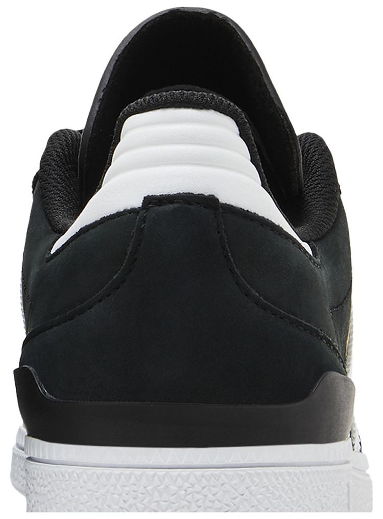 Busenitz Black White