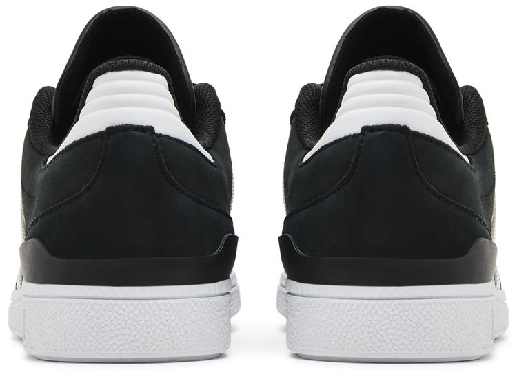 Busenitz Black White