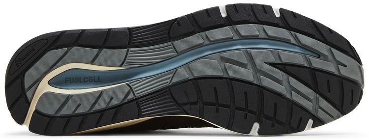 991v2 Made in England Pinecone