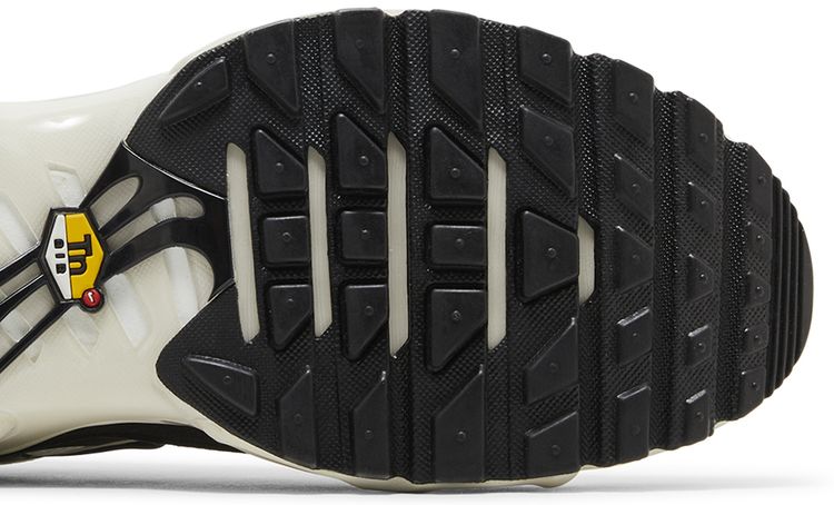 Nike Air Max Plus Essential Panda