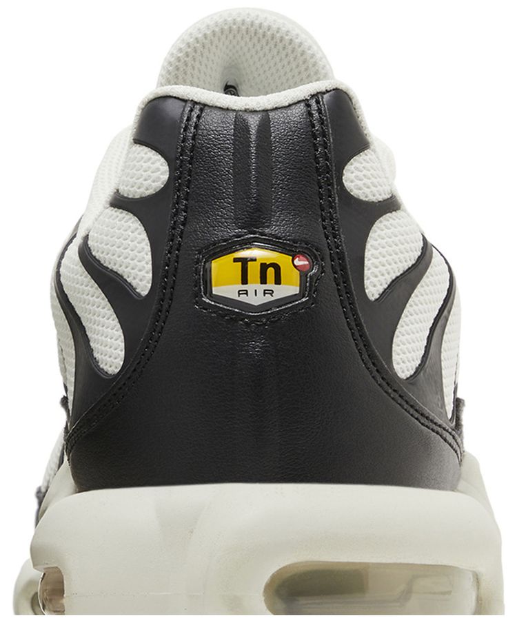 Nike Air Max Plus Essential Panda