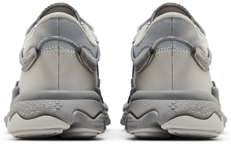 Ozweego Triple Grey