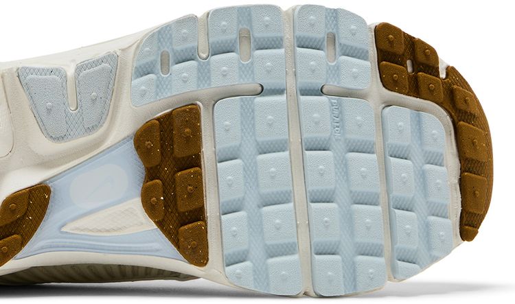 Nike Wmns Air Zoom Vomero 5 Sail Buff Gold