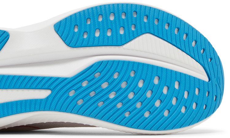 Wmns Mach 6 White Nimbus Cloud