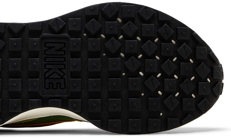 Nike Wmns Phoenix Waffle Chlorophyll Safety Orange