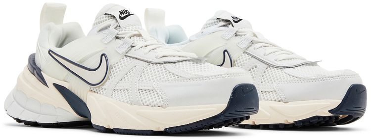 Nike Wmns V2K Run Platinum Tint Guava Ice