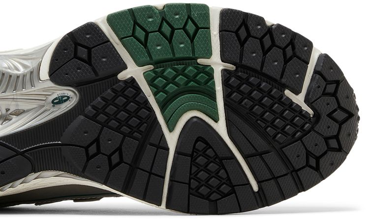 New Balance 1906R Silver Metallic Nightwatch Green