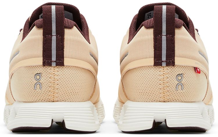 ON Wmns Cloud 5 Waterproof Savannah Ivory