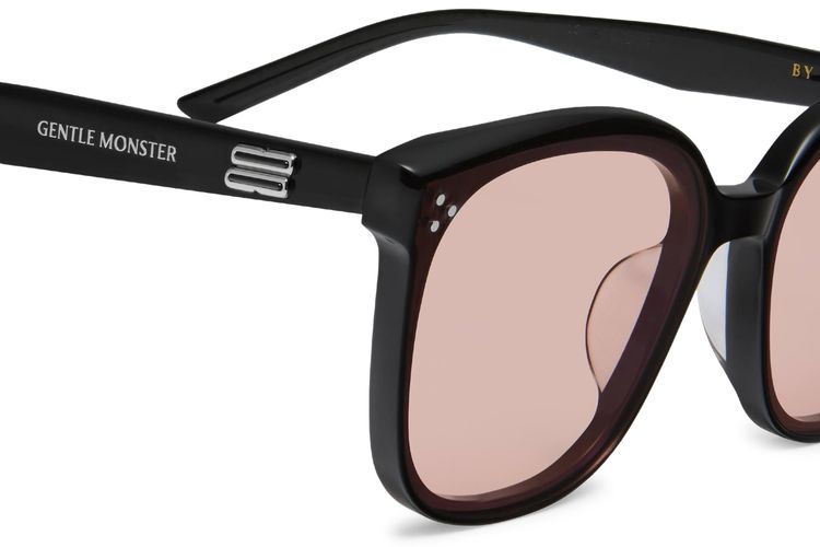 Gentle Monster By 01 OR Sunglasses Black