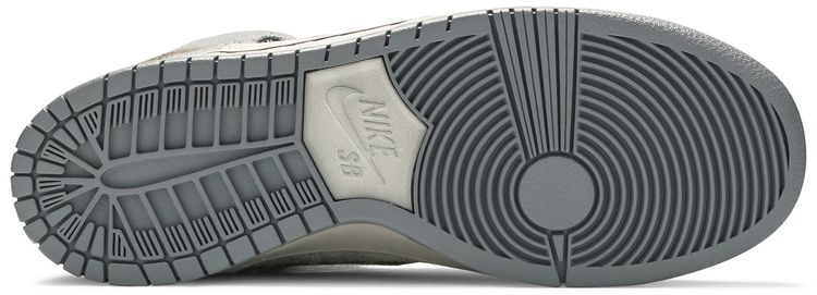 Nike Dunk High Premium SB Tauntaun