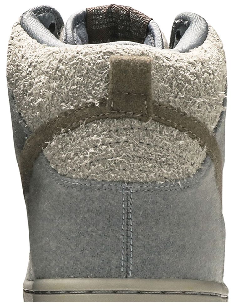 Nike Dunk High Premium SB Tauntaun