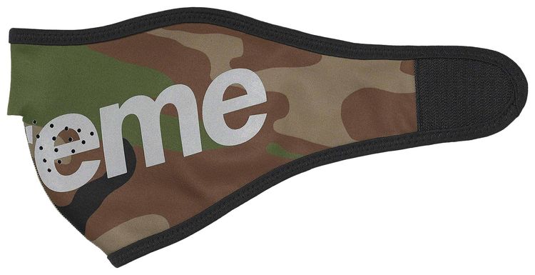 Supreme WINDSTOPPER Facemask Woodland Camo