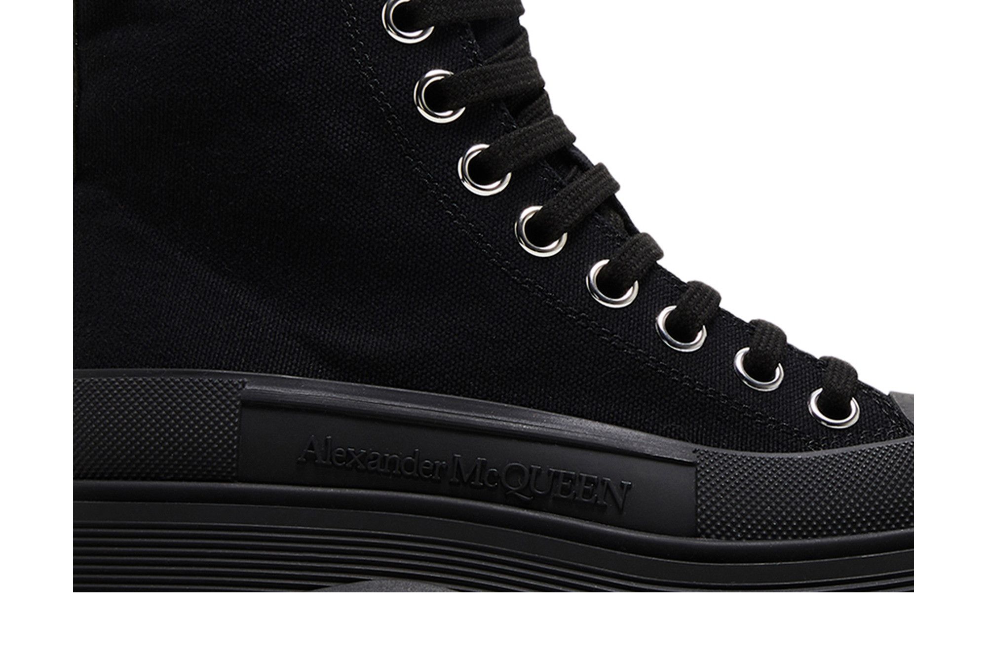 ALEXANDER MCQUEEN｜BOOTS (697080 W4MV2 1000) Buy Alexander McQueen Wmns Tread Slick Boot 'Black' - 697080