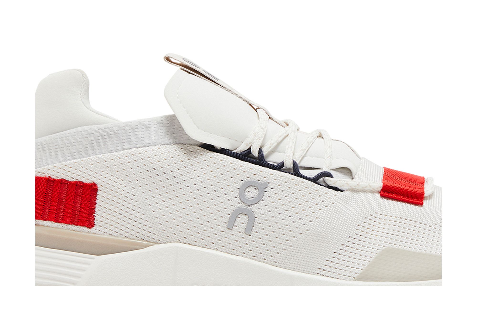 今 話題 の 人気 商品 Red' 'White Cloudnova Buy - GOAT | 98991 26 クレンジング・メイク落とし