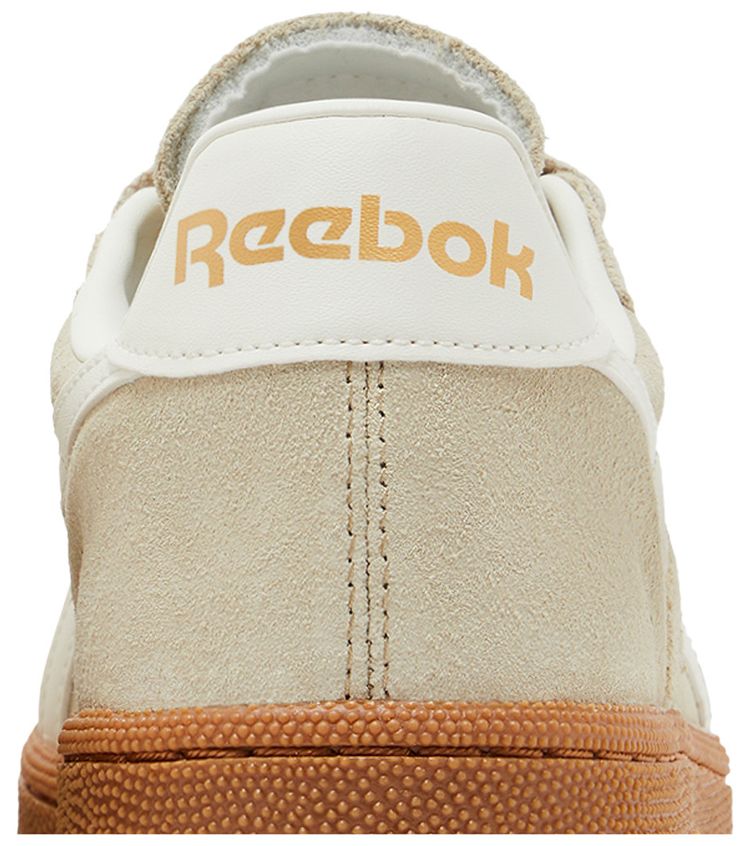 Wmns Club C Grounds UK Classic Beige Chalk Gum