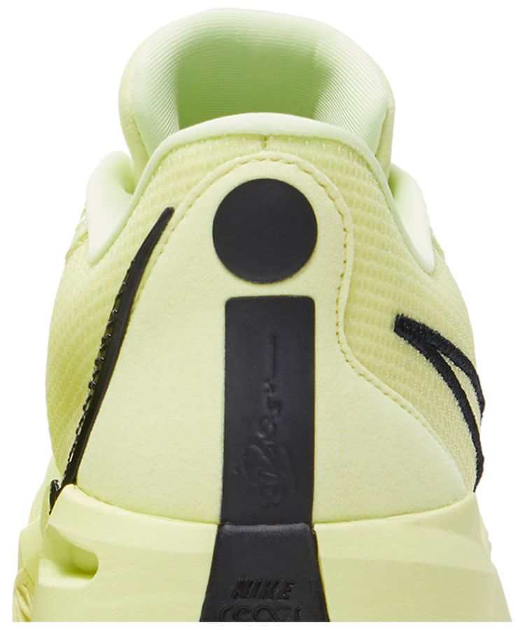 Nike Wmns Sabrina 1 Exclamaton