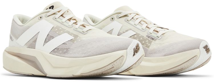 New Balance Sydney McLaughlin Levrone x Wmns FuelCell Rebel v4 Linen Moonrock