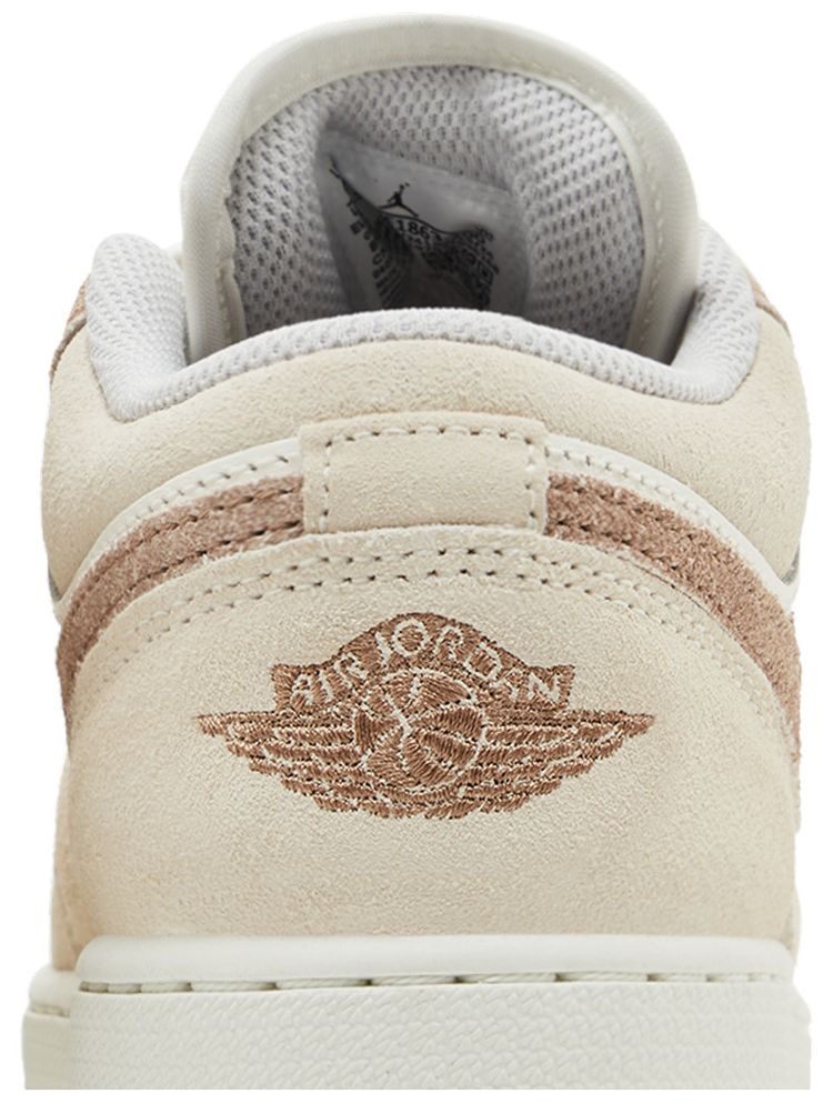 Air Jordan 1 Low SE GS Sail Archaeo Brown