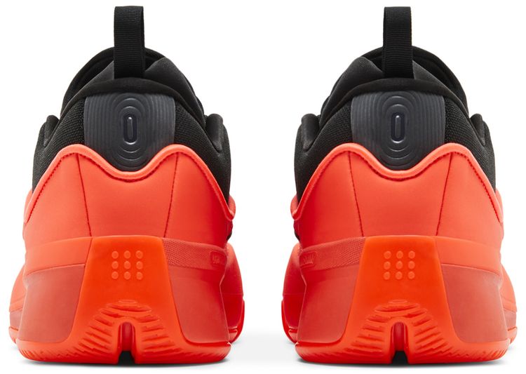 Dame 9 Solar Red