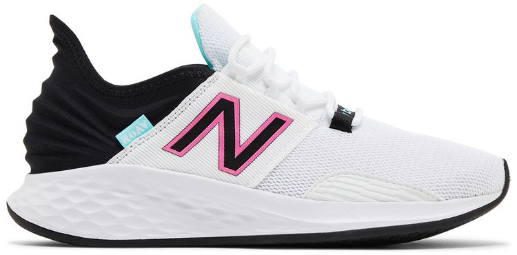 New Balance Wmns Fresh Foam Roav White Black Surf