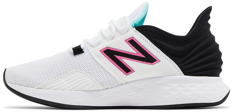 New Balance Wmns Fresh Foam Roav White Black Surf