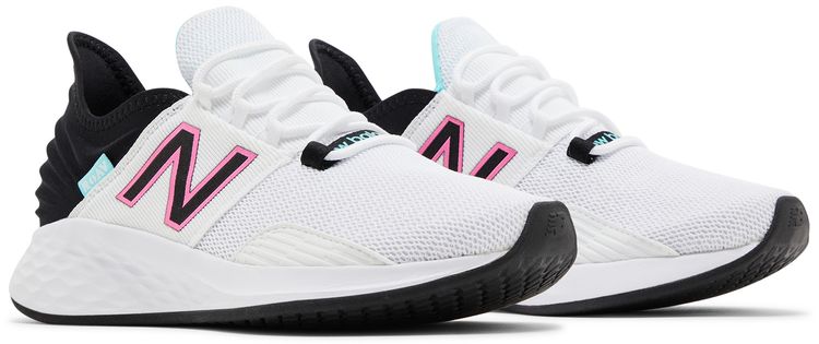 New Balance Wmns Fresh Foam Roav White Black Surf