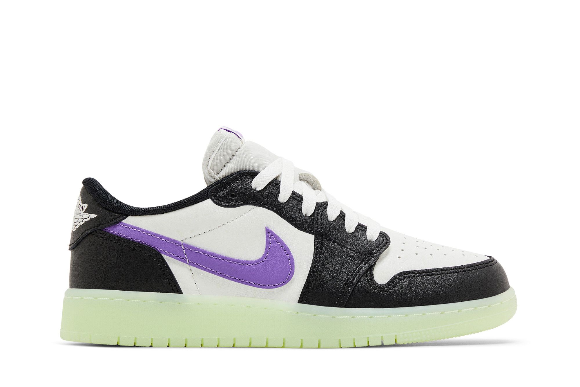 Buy Air Jordan 1 Retro Low OG GS 'Black Raspberry' - HF0410 001 | GOAT