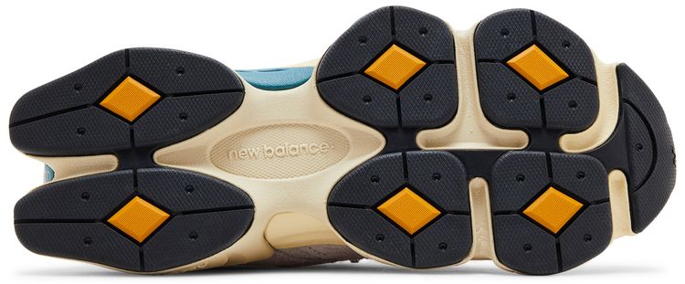 New Balance 9060 Taro Plum Brown