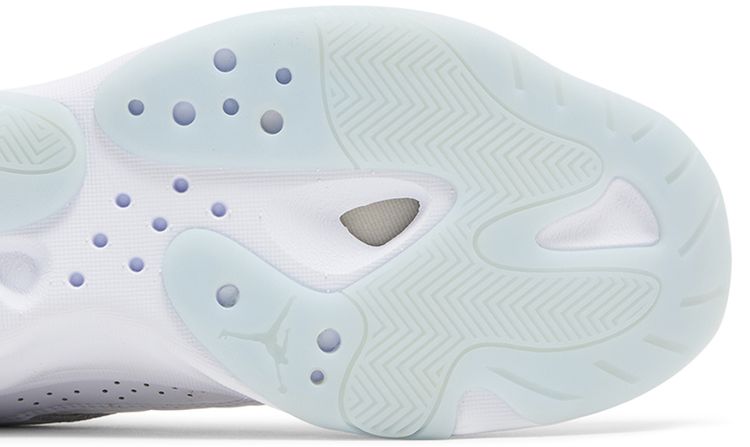 Wmns Air Jordan 11 CMFT Low White Ice Blue