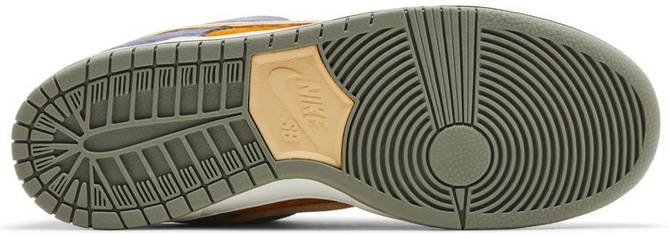 Nike Dunk Low SB Light Carbon Monarch