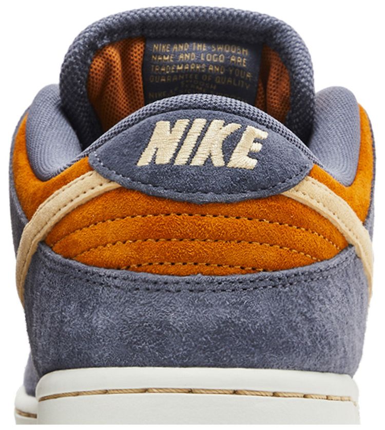 Nike Dunk Low SB Light Carbon Monarch