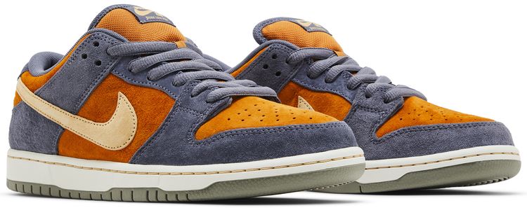 Nike Dunk Low SB Light Carbon Monarch