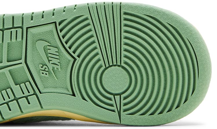 Nike Verdy x Dunk Low SB TD Visty