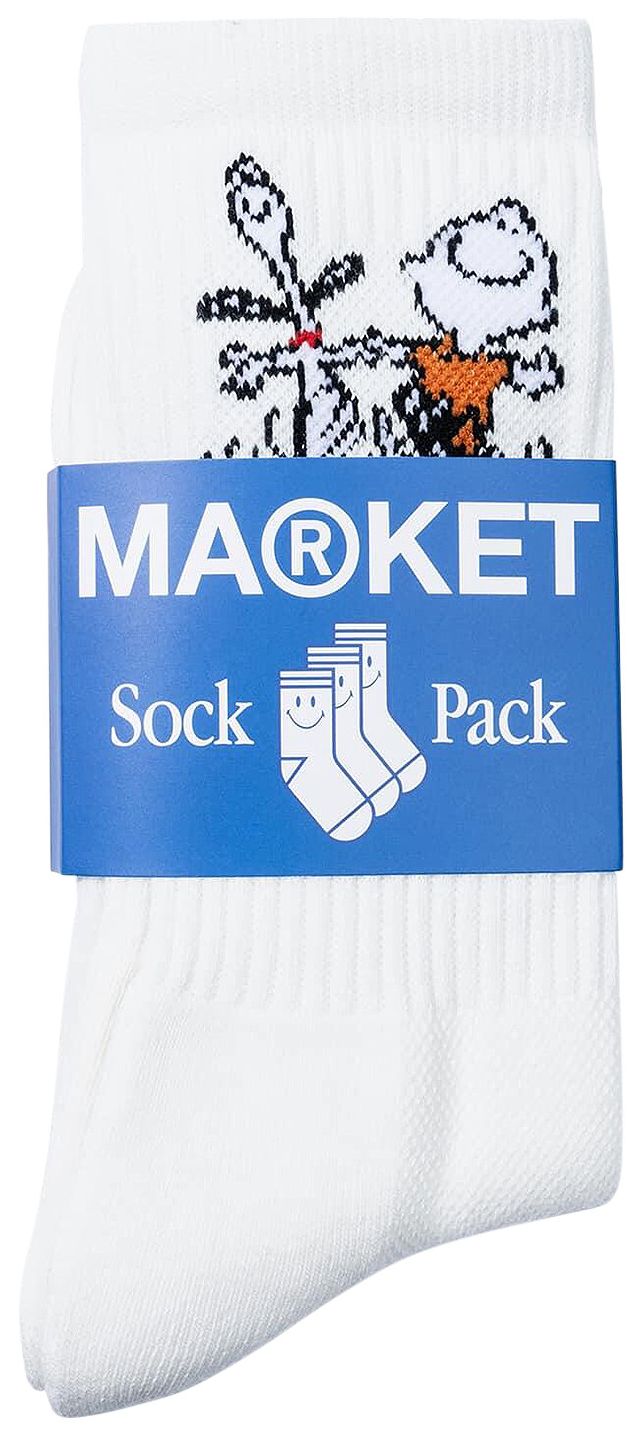 Market Peanuts Snoopy Charlie Dance Socks Ecru