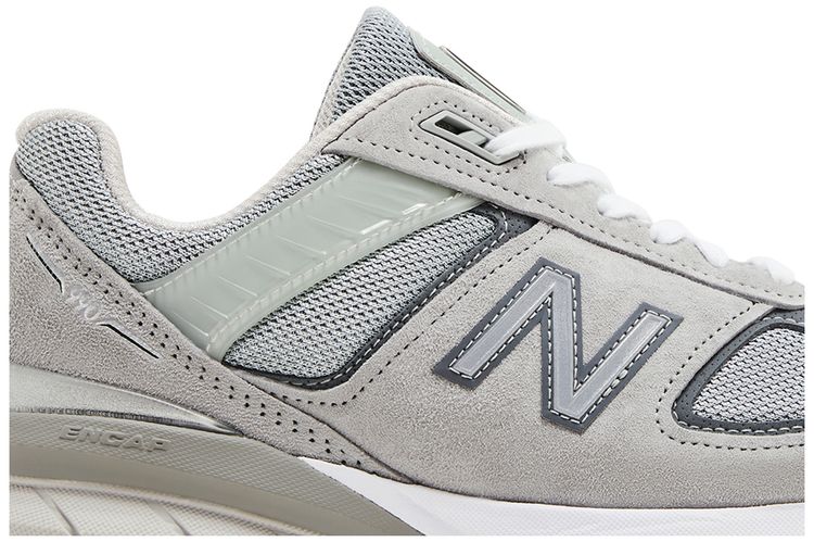 New Balance Wmns 990v5 Made In USA 2E Wide Castlerock