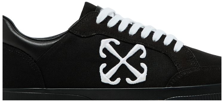 Off White New Low Vulcanized Black White