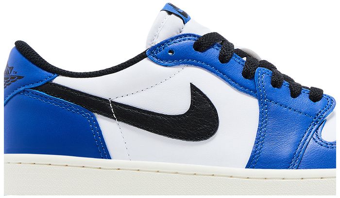 low top jordan 1 goat