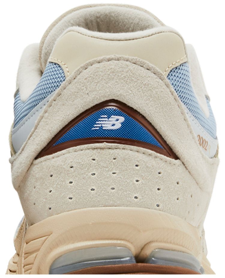 New Balance 2002R Sandstone Timberwolf